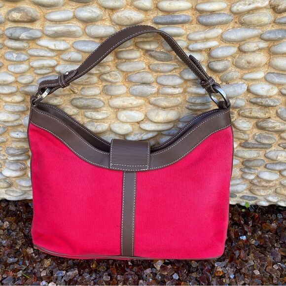 BCBGirls Red/Cranberry Canvas Shoulder Bag. - Picture 4 of 11